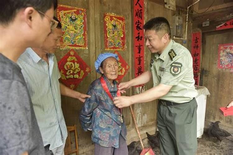 梦见自己躺在棺材里没死又走出来了啥意思啊