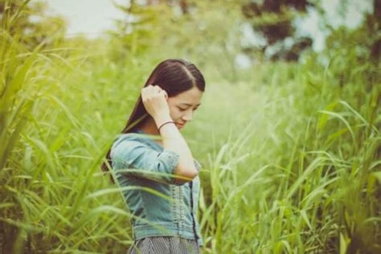 梦见女朋友来我家了不说话