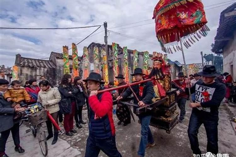 梦见棺材里装有死人什么意思周公解梦女人