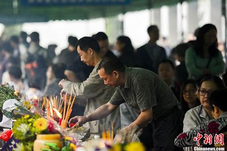 广州清明节怎么烧纸祭祀