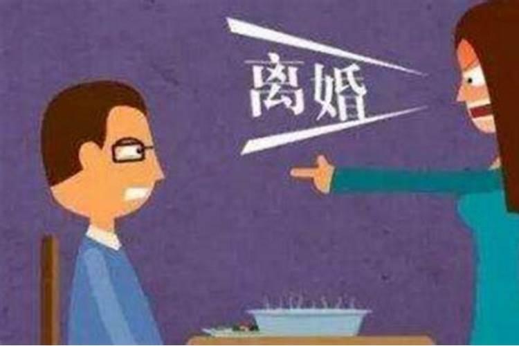 梦见自己的亲人打另一个亲人还打出来血了