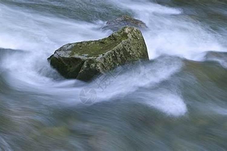 梦见水流特急