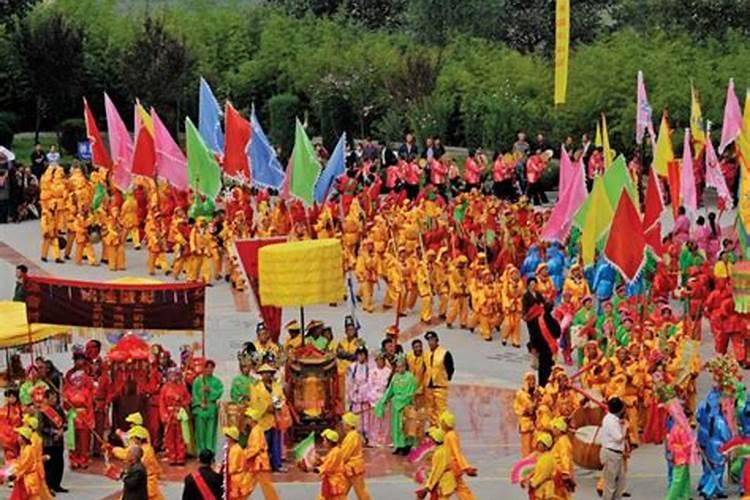 北方春节祭墓