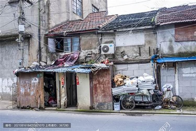 梦见邻居拆墙建房