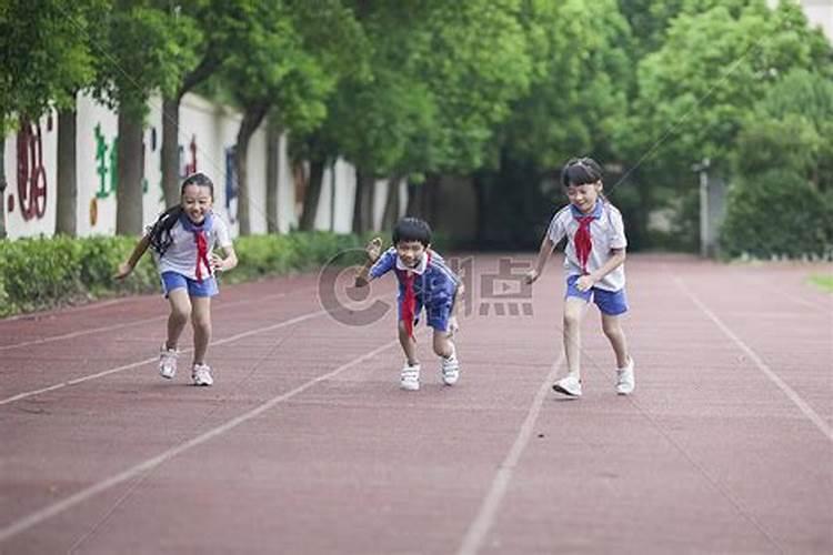 梦见自己跟同学跑步什么预兆