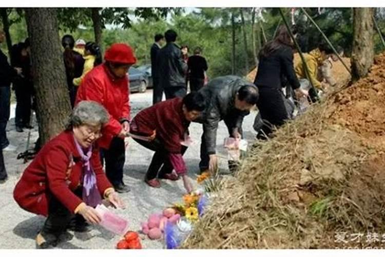 四十多岁的女人梦见蛇是什么意思啊解梦