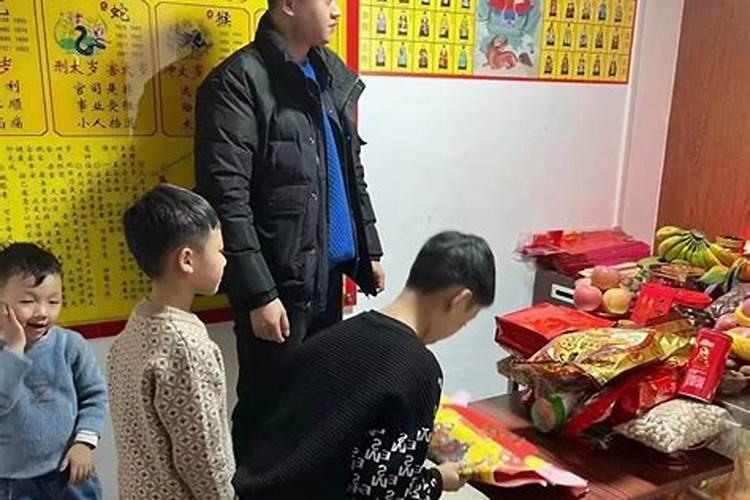 梦到陌生男子很喜欢自己什么预兆