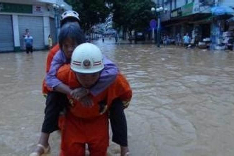 梦见发大洪水亲人遇难