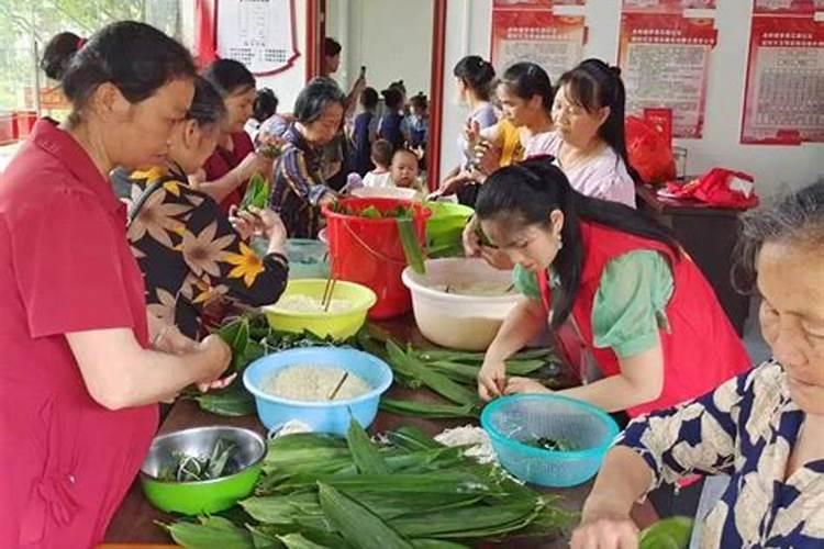 梦见自己跟爱豆谈恋爱