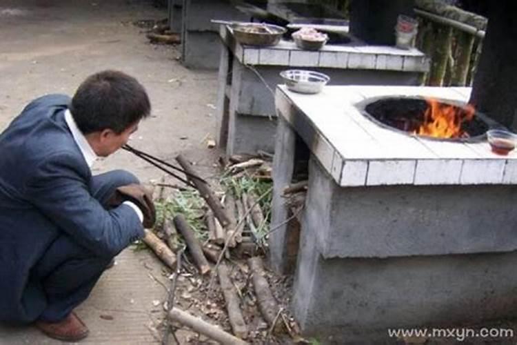 梦见烧火做饭是什么意思