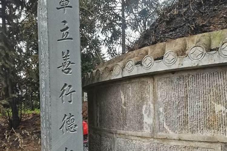 清明节怎么添坟