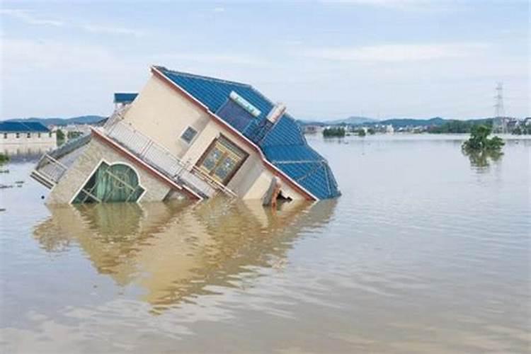 梦见大海涨水淹没房子