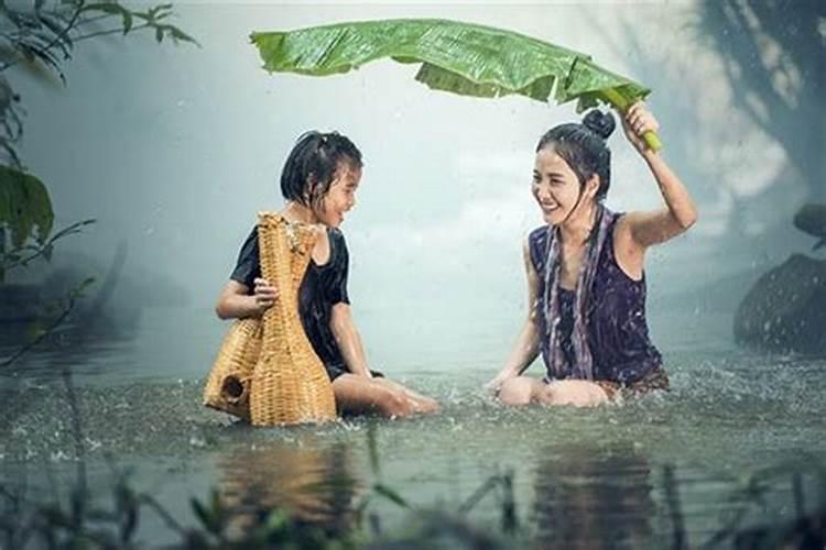 梦见下好大的雨是什么征兆