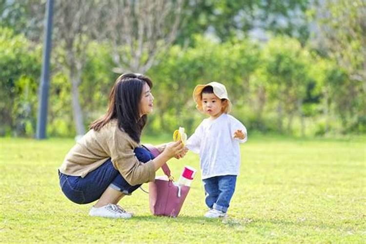 梦见和孩子同学的家长吵架,而且还没有见过对方