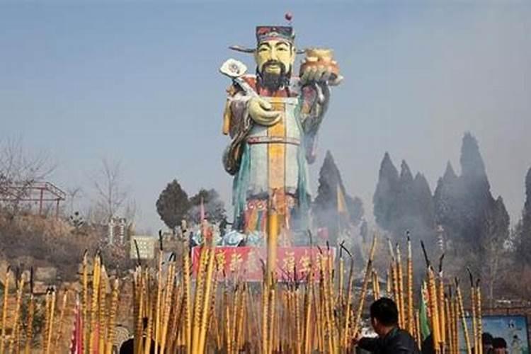 上海人大年初五敬财神的风俗