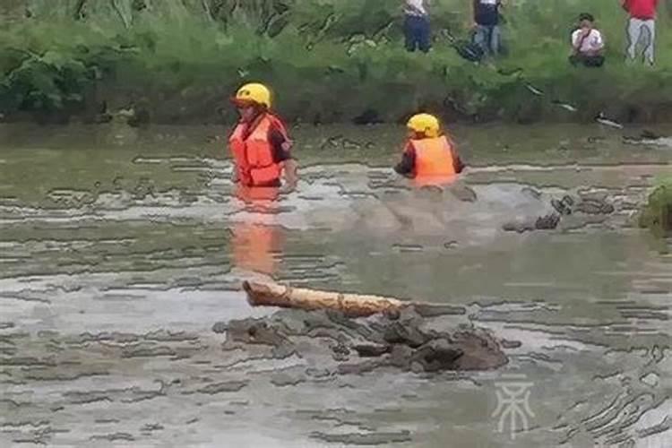 梦到发大水被水冲走预示什么