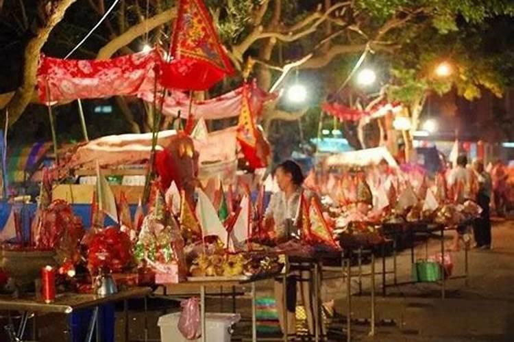 中元节店铺祭拜