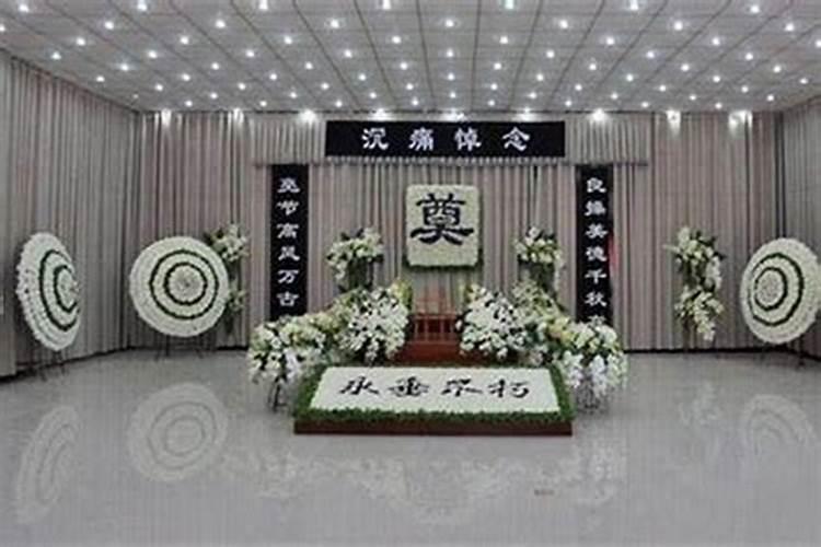 梦到已故亲人又死了参加葬礼