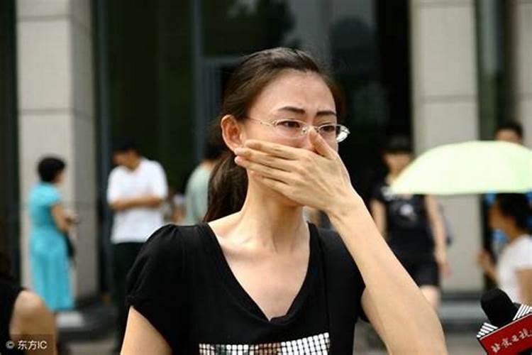 离婚女人梦到自己的女儿