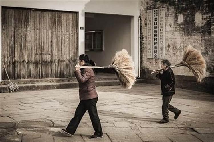 梦见扫地什么征兆啊女生