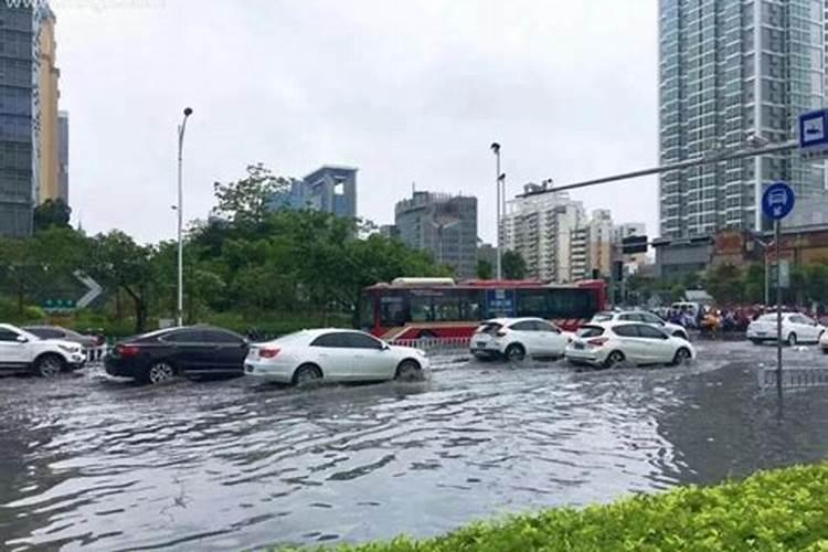 梦见家里面发大水了