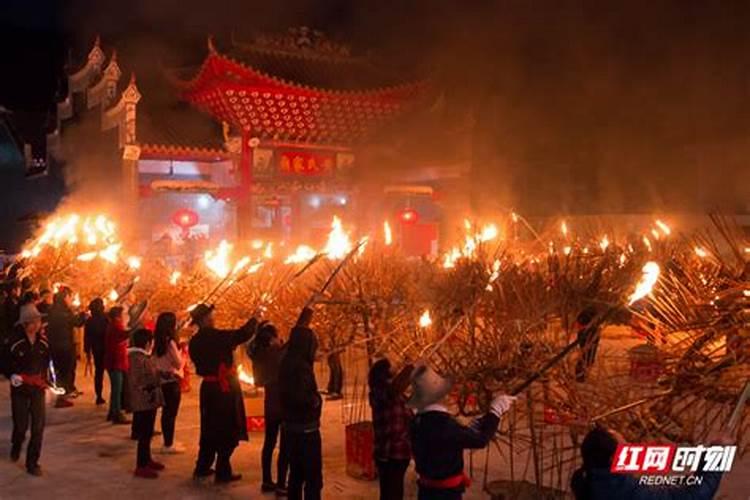 祭财神用几根香