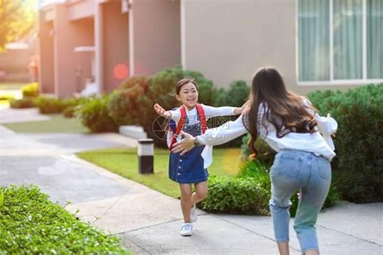 梦见骑自行车放学