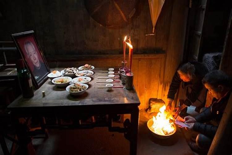 除夕家里如何祭祀