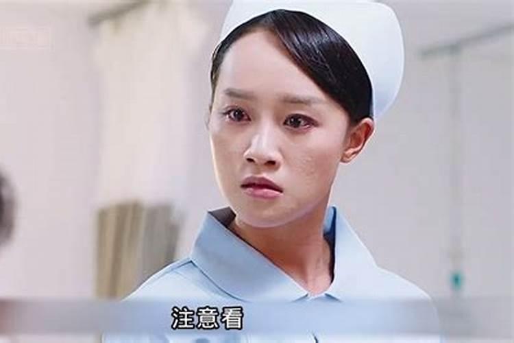 梦到女人进家被我打