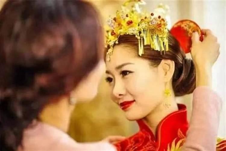 已婚女人梦见熟鸡什么意思