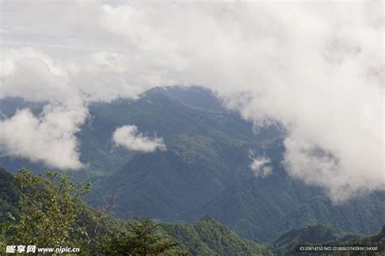 梦见壮丽的大山