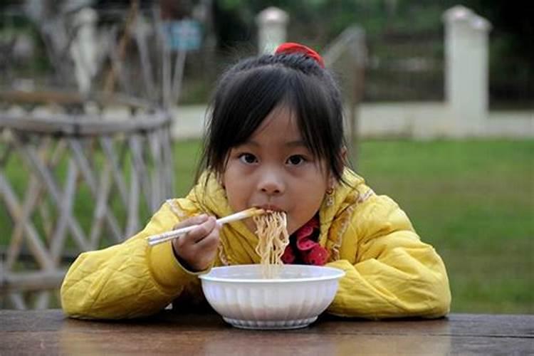 梦见买面食是预示着什么