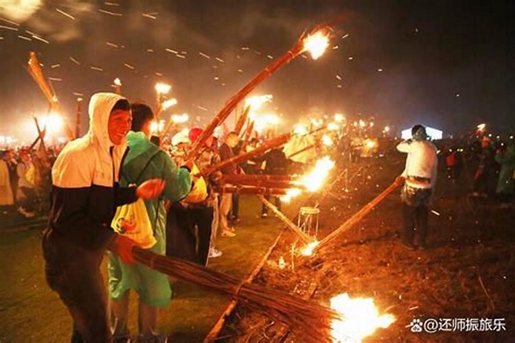 中秋节火把来历