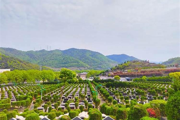 春节初几扫墓祭祖