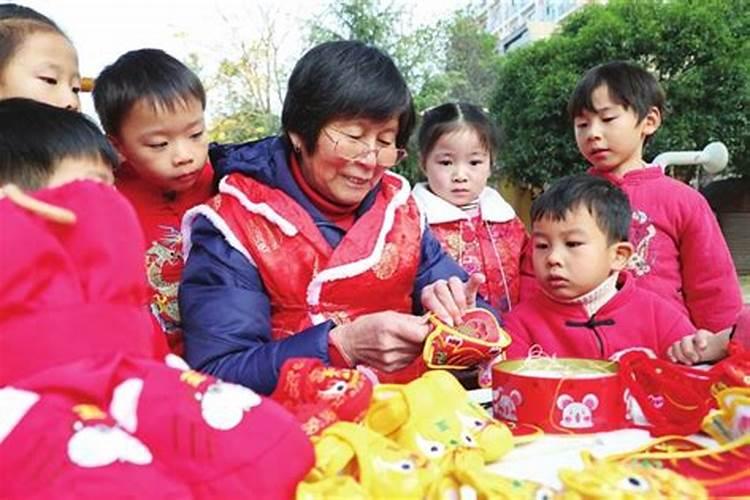 属鸡遇哪年犯太岁