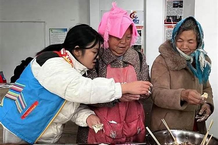 梦见大雨把坟墓冲垮