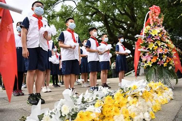 清明节祭奠革命先烈