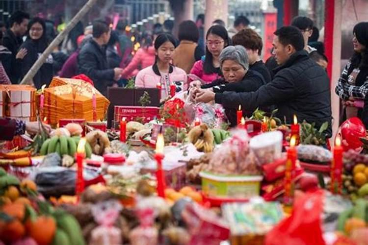 工厂祭拜中元节